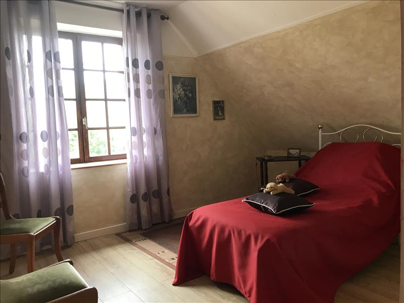 Vente Maison CERBOIS - 8 pièces -147 m² - (18120)