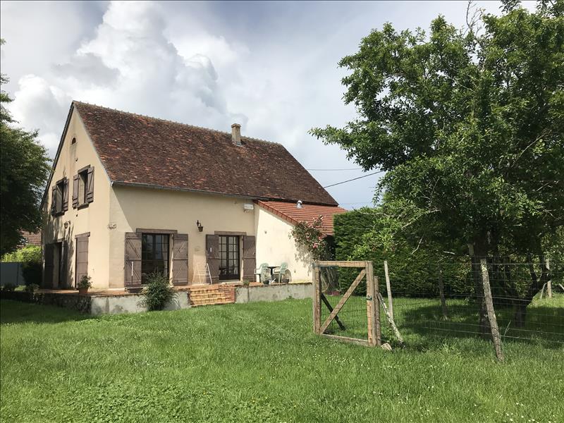 Vente Maison CERBOIS - 8 pièces -147 m² - (18120)