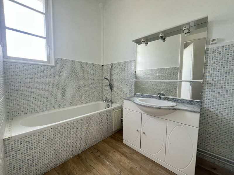 Vente Appartement ALLOUIS - 4 pièces -78 m² - (18500)