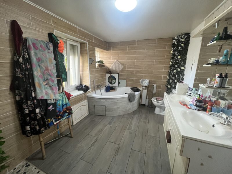 Vente Maison BOURGES - 5 pièces -93 m² - (18000)