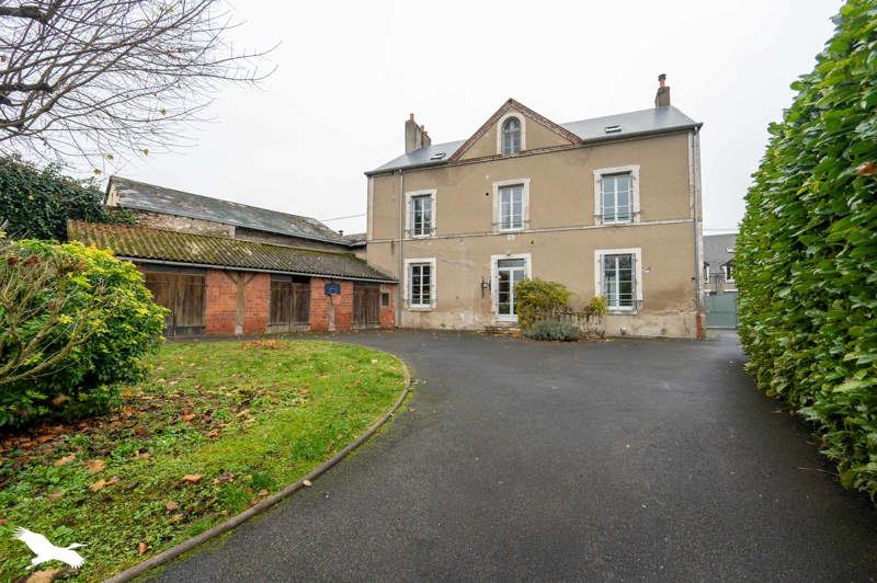 Maison 6 pièces 210 m² · à Mehun-sur-Yèvre · 210 m² · 259 000 €