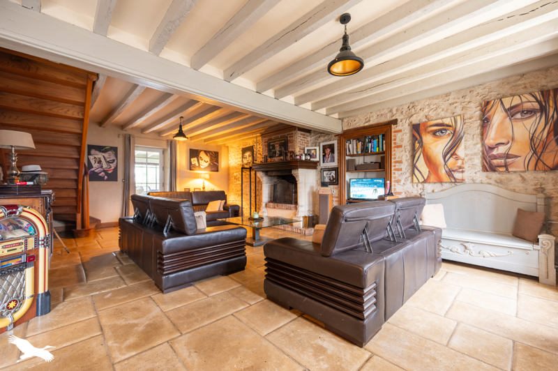 Vente Maison STE THORETTE - 7 pièces -145 m² - (18500)