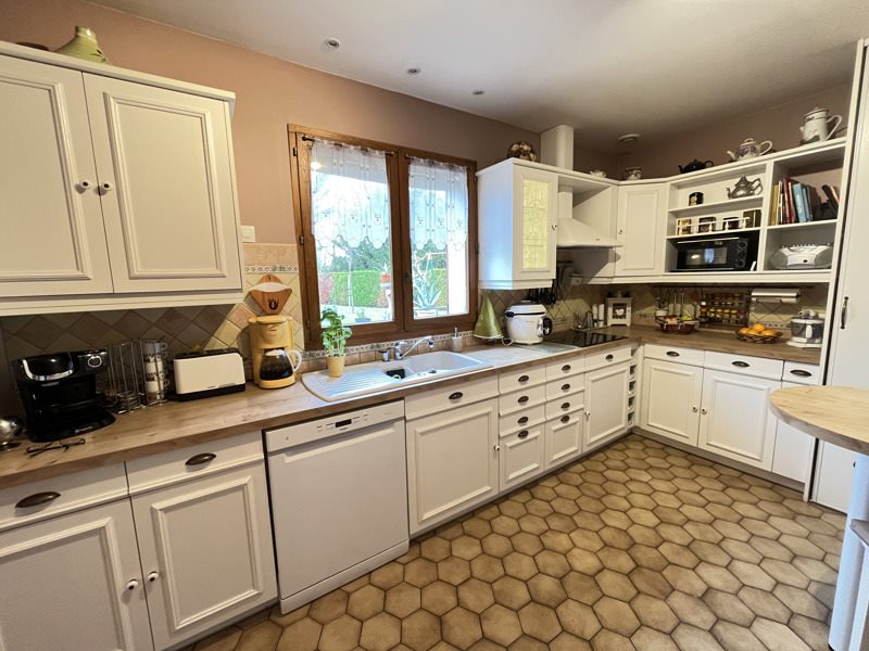 Vente Maison MEHUN SUR YEVRE - 6 pièces -145 m² - (18500)