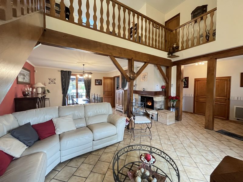 Vente Maison MEHUN SUR YEVRE - 6 pièces -145 m² - (18500)
