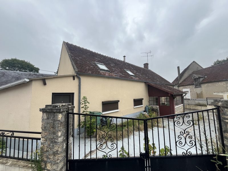 Vente Maison Sainte-Thorette - 4 pièces -91 m² - (18500)