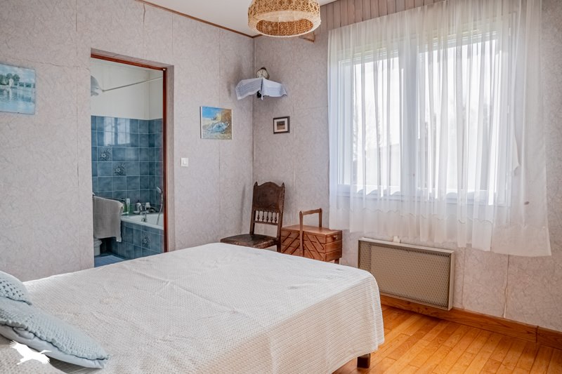 Vente Maison POMPIGNAC - 5 pièces -115 m² - (33370)