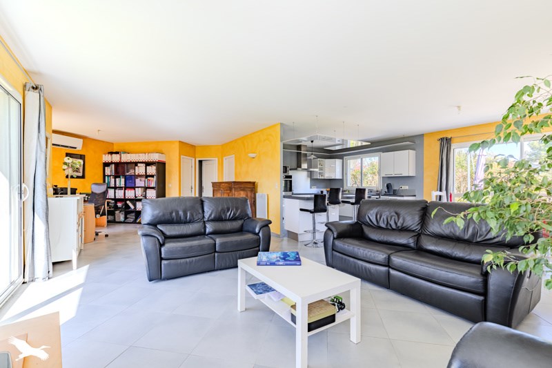 Vente Maison BEYCHAC ET CAILLAU - 5 pièces -128 m² - (33750)