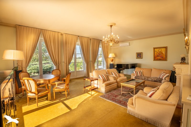 Vente Maison CASTRES - 11 pièces -330 m² - (81100)