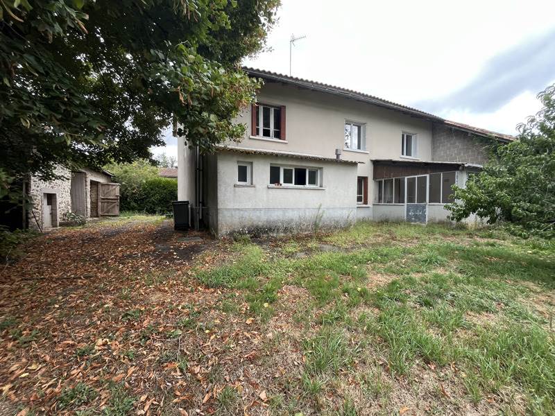 Vente Maison LES SALLES LAVAUGUYON 87440 8 pièces - 158 m²