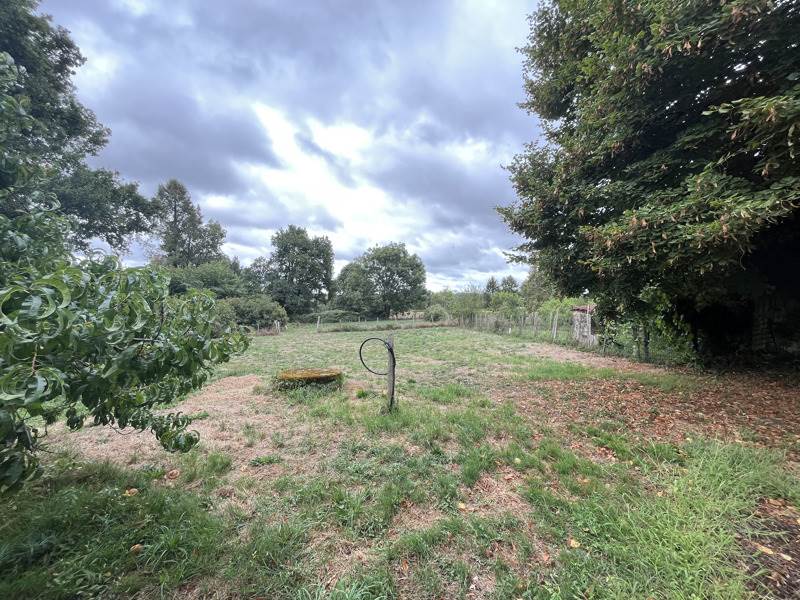 Vente Maison LES SALLES LAVAUGUYON - 8 pièces -158 m² - (87440)