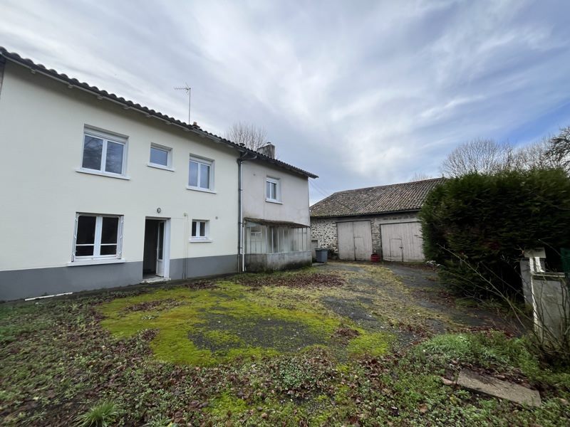 Vente Maison LES SALLES LAVAUGUYON - 8 pièces -158 m² - (87440)