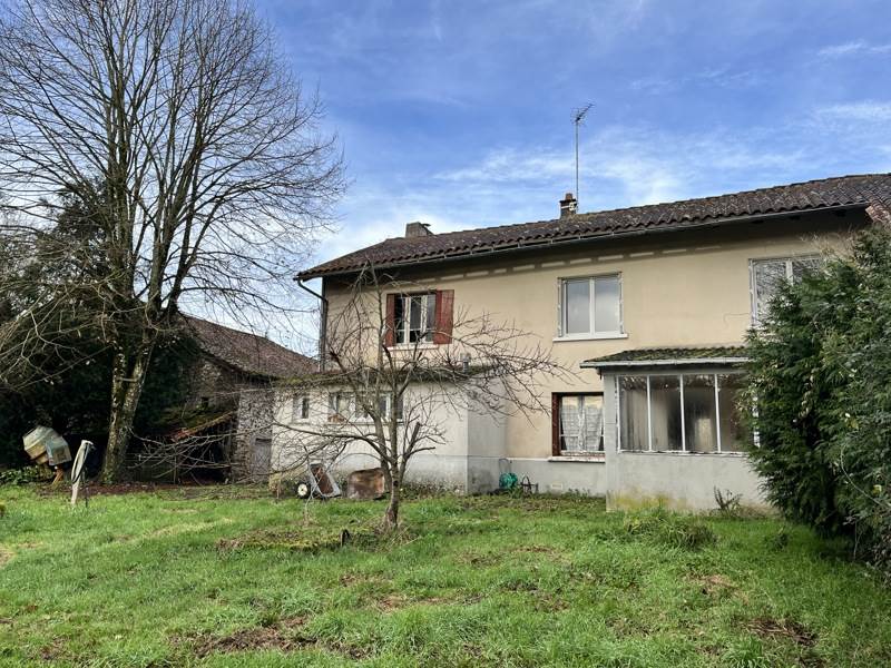 Vente Maison LES SALLES LAVAUGUYON - 8 pièces -158 m² - (87440)