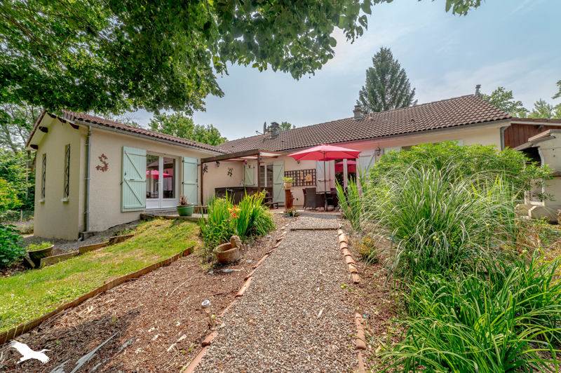 Vente Maison LES SALLES LAVAUGUYON - 7 pièces -130 m² - (87440)