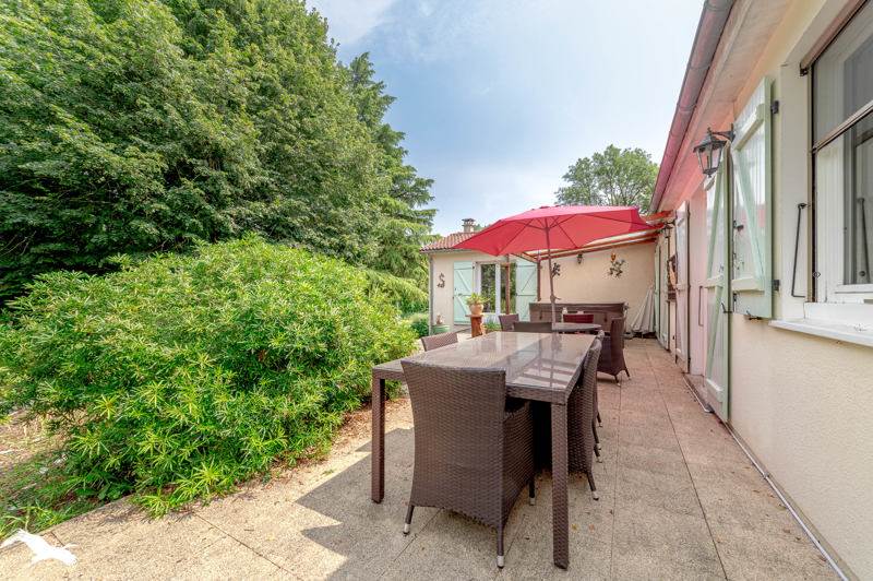 Vente Maison LES SALLES LAVAUGUYON - 7 pièces -130 m² - (87440)