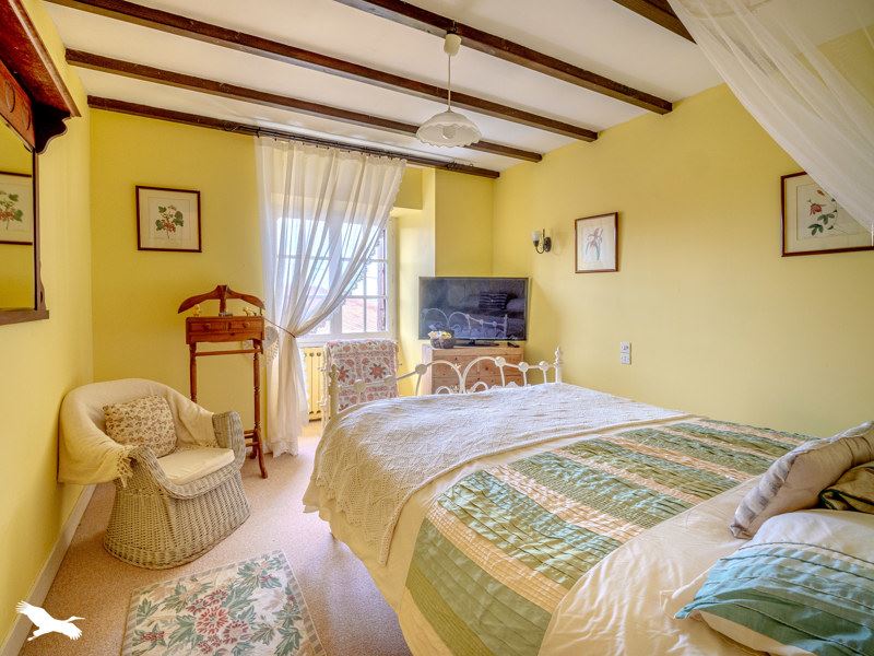 Vente Maison CHABANAIS - 7 pièces -151 m² - (16150)