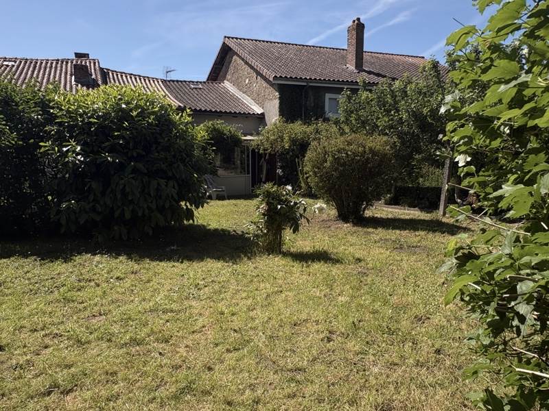 Vente Maison LES SALLES LAVAUGUYON - 1 pièce -42 m² - (87440)