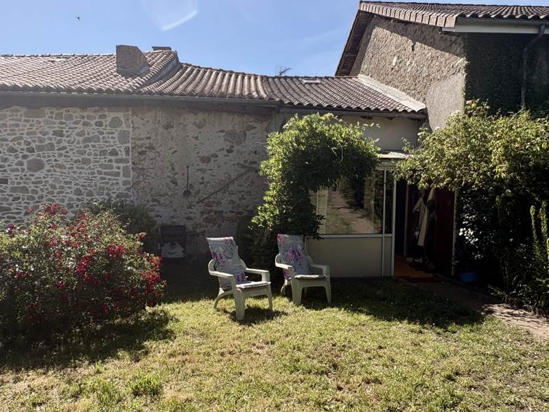 Vente Maison LES SALLES LAVAUGUYON - 1 pièce -42 m² - (87440)