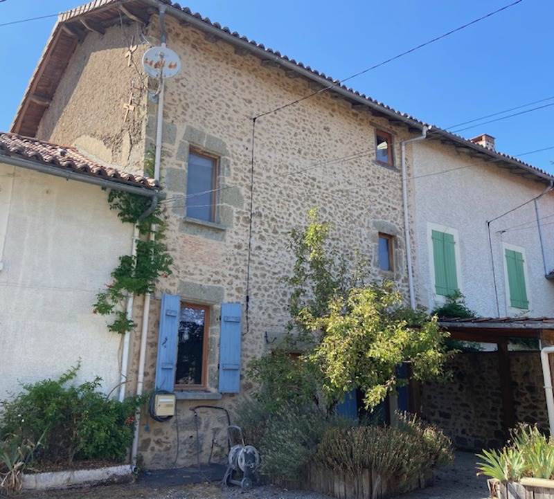 Vente Maison PRESSIGNAC - 4 pièces -150 m² - (16150)