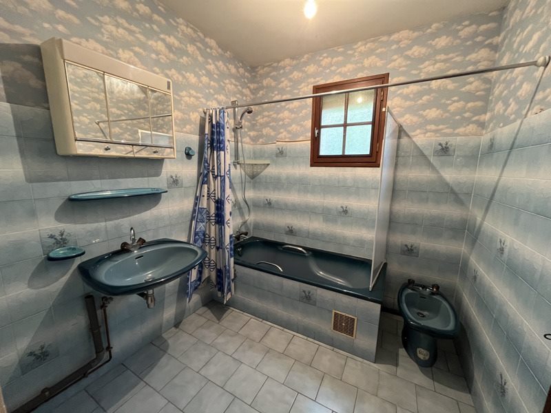 Vente Maison Les Salles-Lavauguyon - 3 pièces -80 m² - (87440)