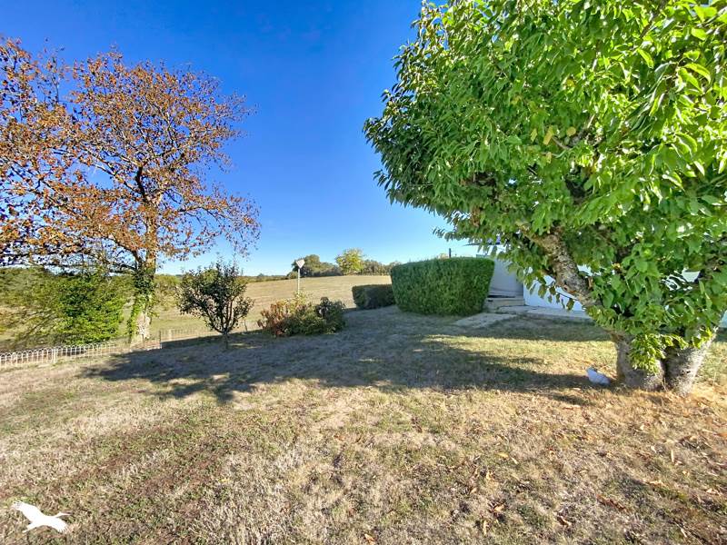 Vente Maison Chabanais - 5 pièces -105 m² - (16150)
