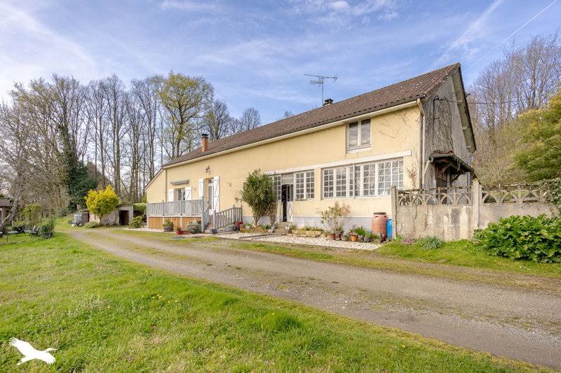 Vente Maison MAISONNAIS SUR TARDOIRE - 7 pièces -136 m² - (87440)