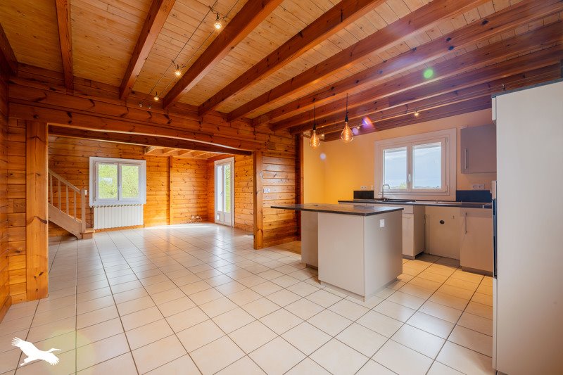 Vente Maison Ussel - 5 pièces -110 m² - (19200)