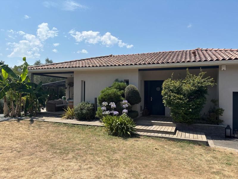 Maison 6 pièces 146 m² · à Roquefort-sur-Garonne · 146 m² · 283 000 €