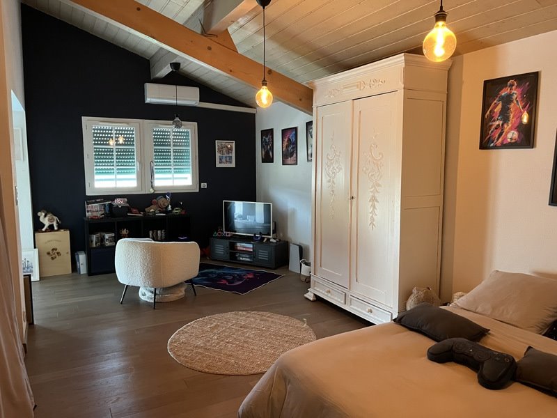 Vente Maison ESPELETTE - 7 pièces -170 m² - (64250)