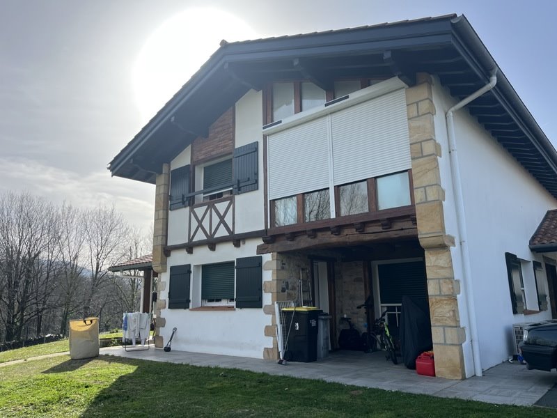 Vente Maison ESPELETTE - 7 pièces -170 m² - (64250)