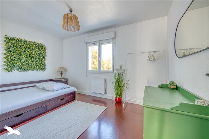 Vente Appartement LANTON - 4 pièces -77 m² - (33138)