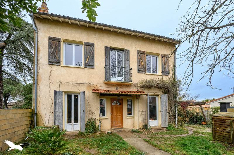 Vente Maison LABASTIDE ST PIERRE - 6 pièces -165 m² - (82370)