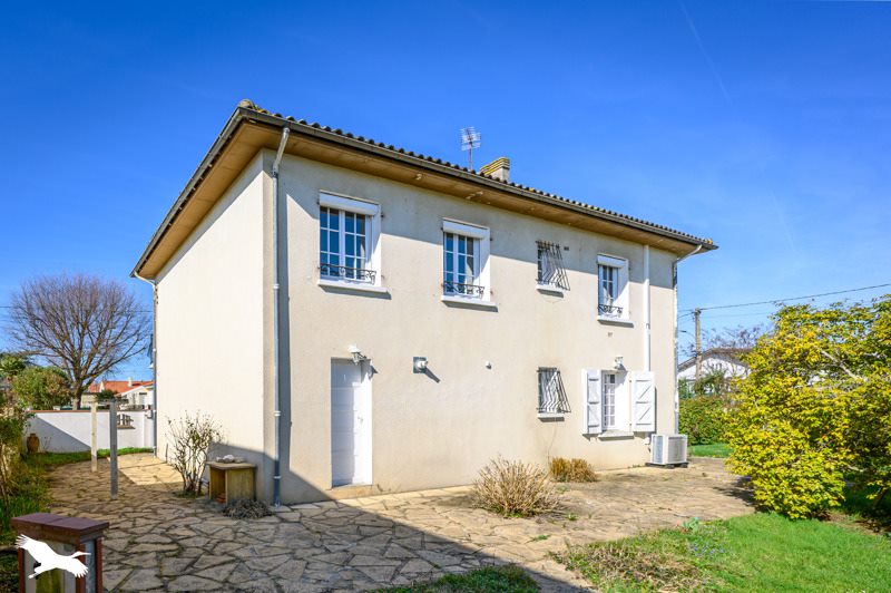 Vente Maison LABASTIDE ST PIERRE - 6 pièces -130 m² - (82370)