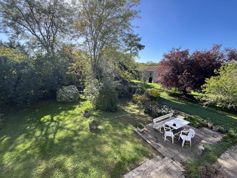 Vente Maison SIECQ - 10 pièces -248 m² - (17490)