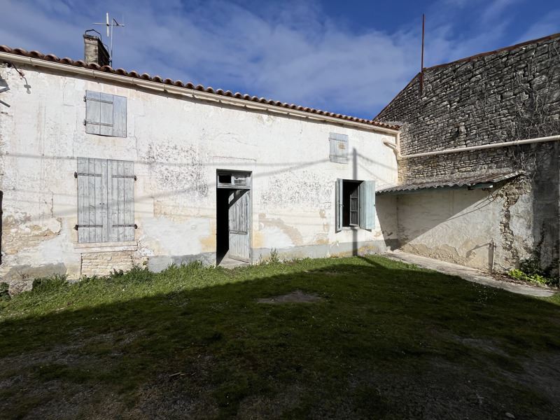 Vente Maison AUMAGNE - 2 pièces -47 m² - (17770)