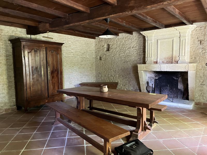 Vente Maison MIGRON - 5 pièces -209 m² - (17770)