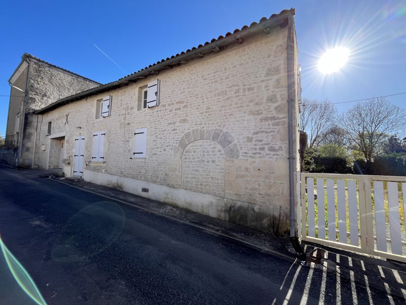 Vente Maison LES TOUCHES DE PERIGNY - 5 pièces -104 m² - (17160)