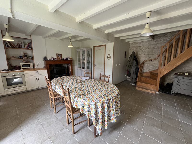 Vente Maison LOUZIGNAC - 8 pièces -214 m² - (17160)