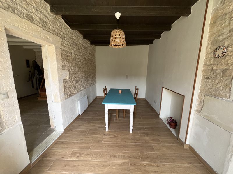 Vente Maison LOUZIGNAC - 8 pièces -214 m² - (17160)