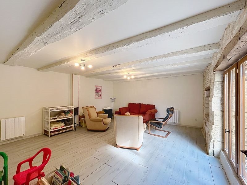 Vente Maison Louzignac - 8 pièces -204 m² - (17160)