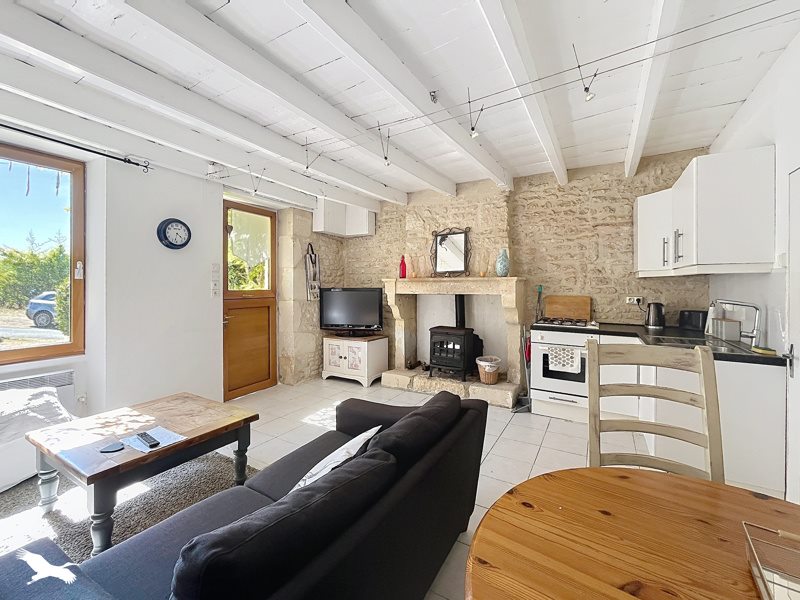 Vente Maison ST PIERRE DE JUILLERS - 2 pièces -41 m² - (17400)