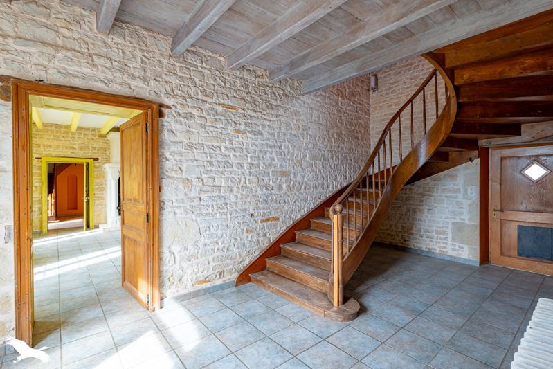 Vente Maison La Villedieu - 6 pièces -294 m² - (17470)