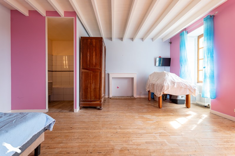 Vente Maison La Villedieu - 6 pièces -294 m² - (17470)