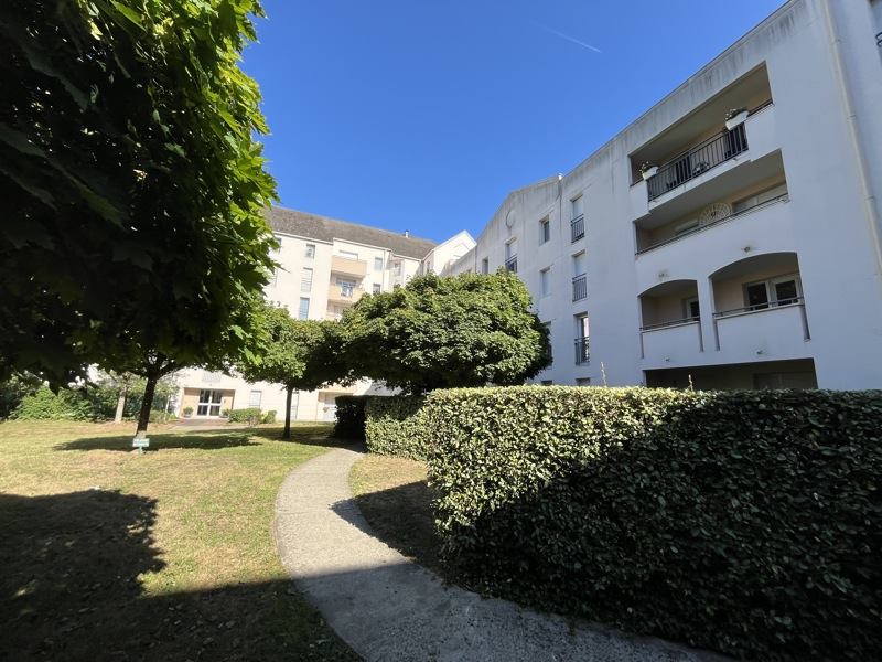 Vente Appartement PONTOISE - 1 pièce -32,5 m² - (95300)
