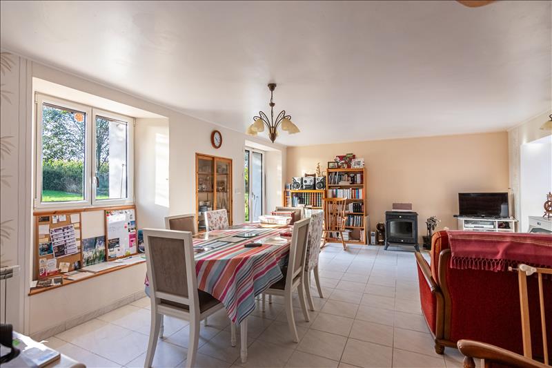 Vente Maison PLOUVIEN - 6 pièces -132 m² - (29860)