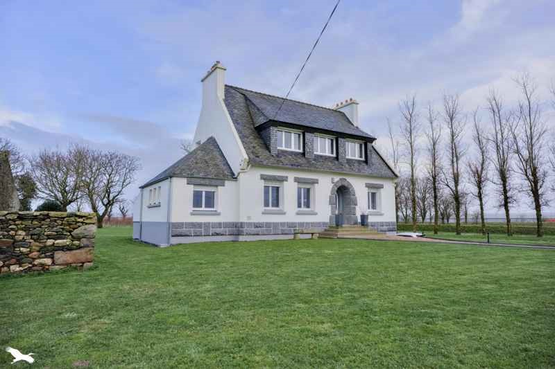 Vente Maison PLOUGUERNEAU - 7 pièces -145 m² - (29880)
