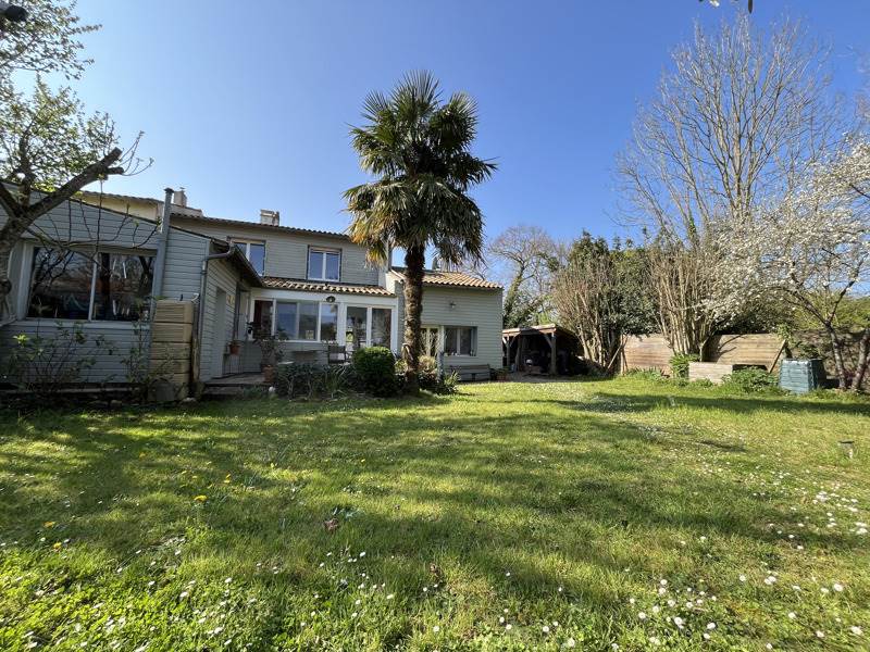 Vente Maison DOMPIERRE SUR MER - 9 pièces -183 m² - (17139)