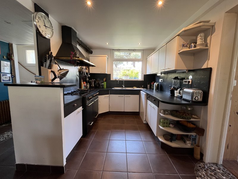 Vente Maison DOMPIERRE SUR MER - 9 pièces -183 m² - (17139)