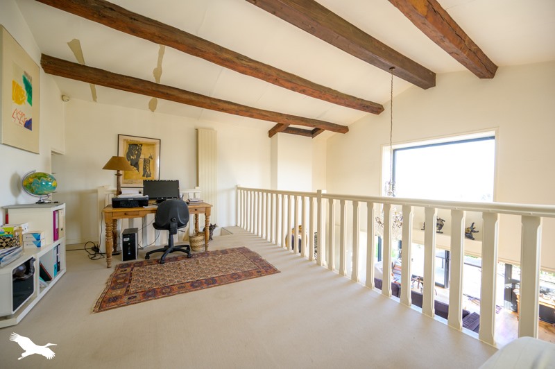 Vente Maison PUILBOREAU - 6 pièces -210 m² - (17138)