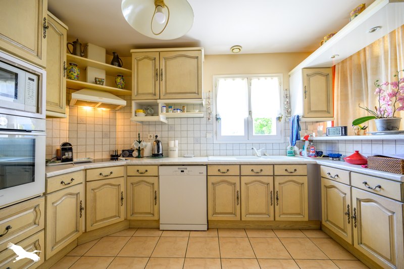 Vente Maison PUILBOREAU - 7 pièces -172 m² - (17138)