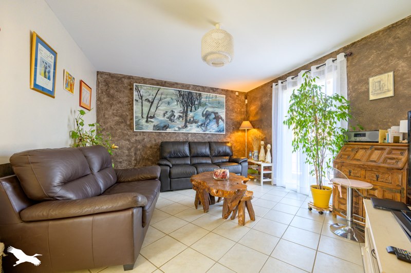 Vente Maison STE SOULLE - 6 pièces -115 m² - (17220)